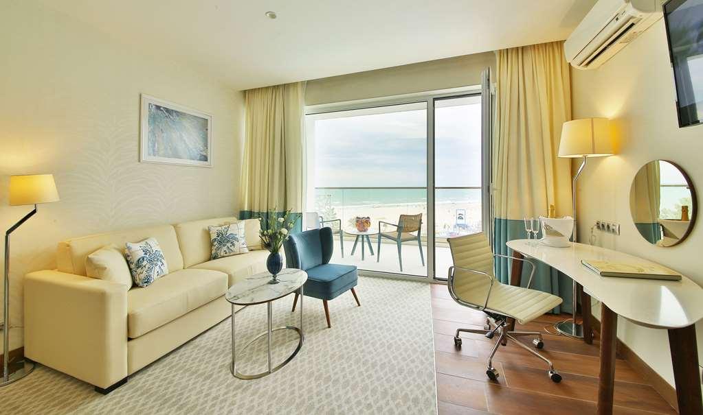 Maritim Hotel Paradise Blue Albena Zimmer foto
