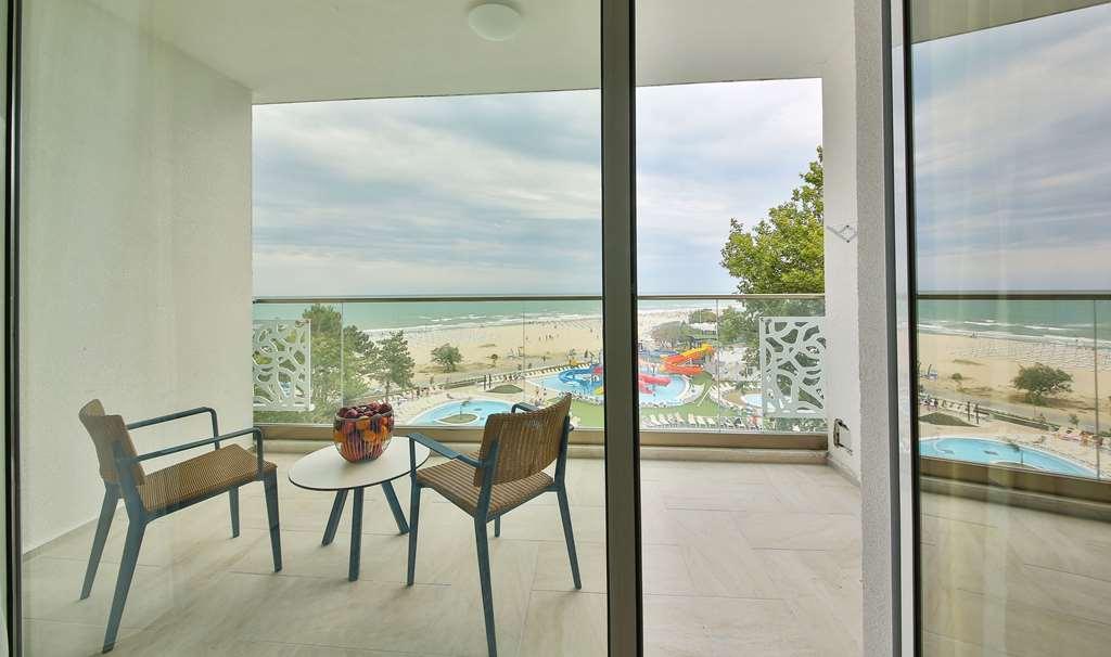 Maritim Hotel Paradise Blue Albena Zimmer foto