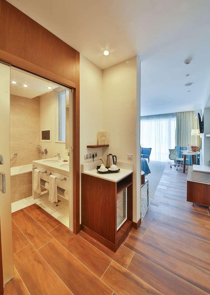 Maritim Hotel Paradise Blue Albena Zimmer foto