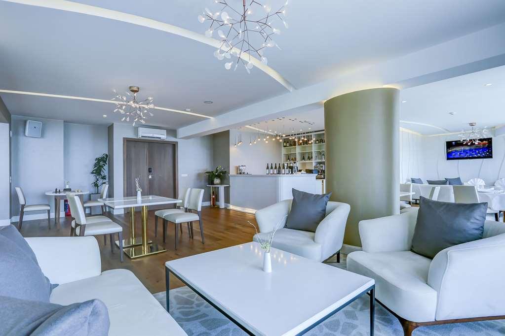 Maritim Hotel Paradise Blue Albena Restaurant foto